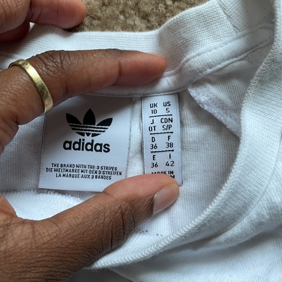 Adidas Croptop - Picture 2 of 6